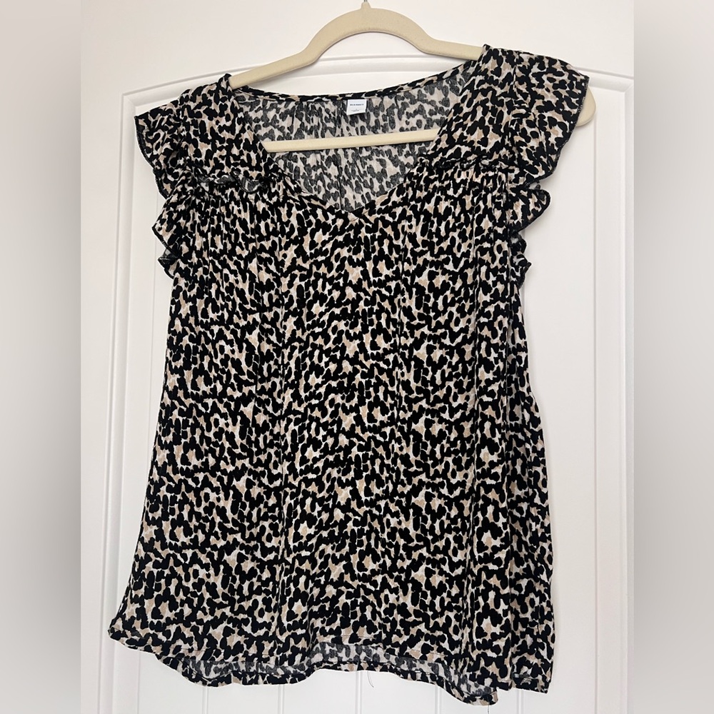 Old Navy Black and Cream Patterned Blouse